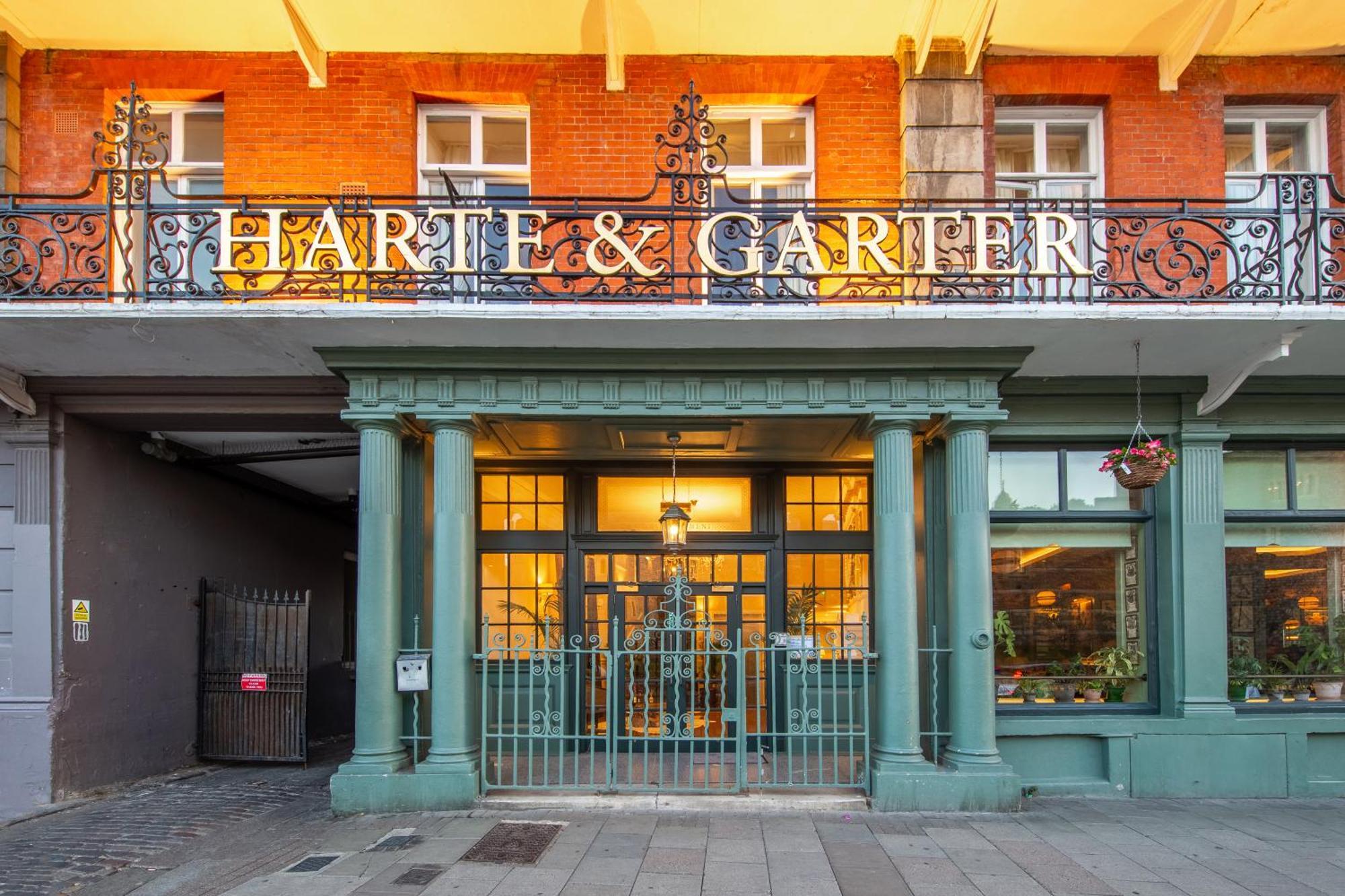 Harte & Garter Apartment Windsor Exterior photo